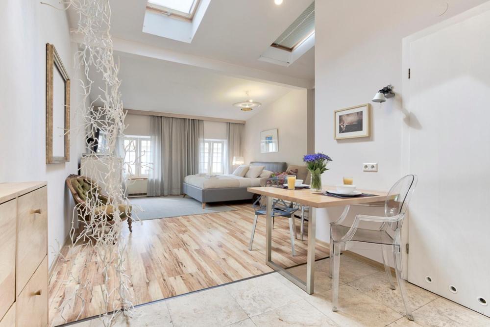 Tyzenhauz Apartments Old Town Krakkó Szoba fotó